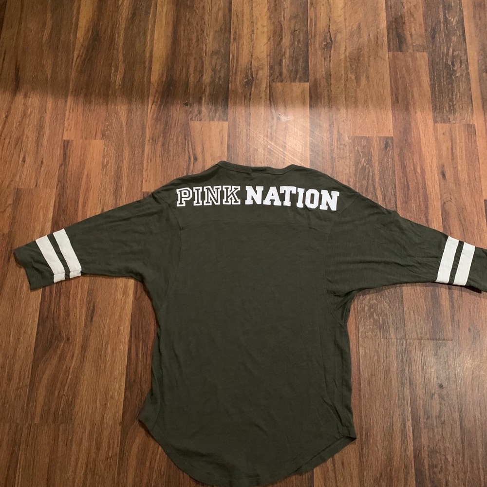 Top - Picture 2 of 2